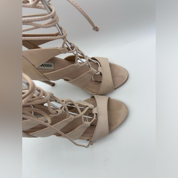 Steve Madden Sandalia Womens Beige Stiletto Heel Ankle Wrap Sandal Size 7 Used - Picture 4 of 12